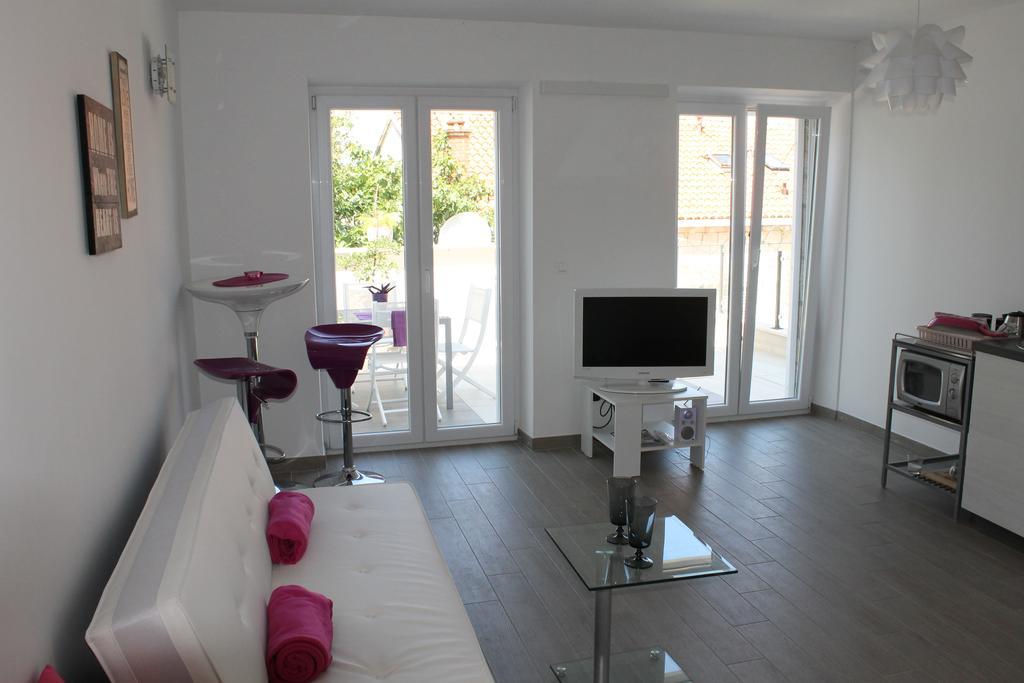 Apartments Mala ซัฟทัท ภายนอก รูปภาพ