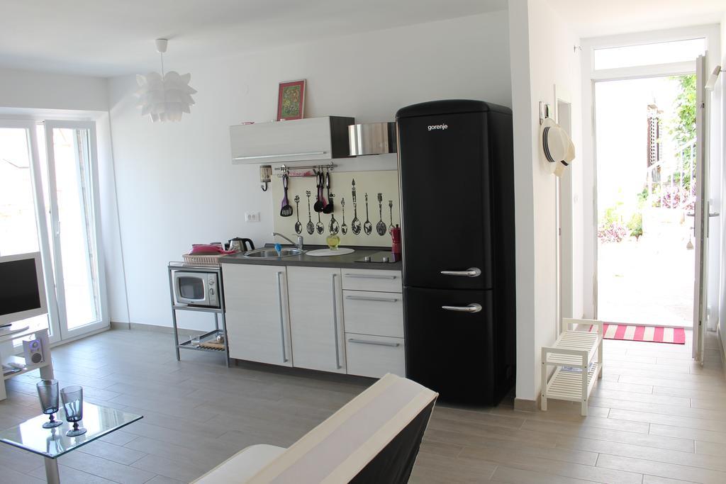 Apartments Mala ซัฟทัท ภายนอก รูปภาพ